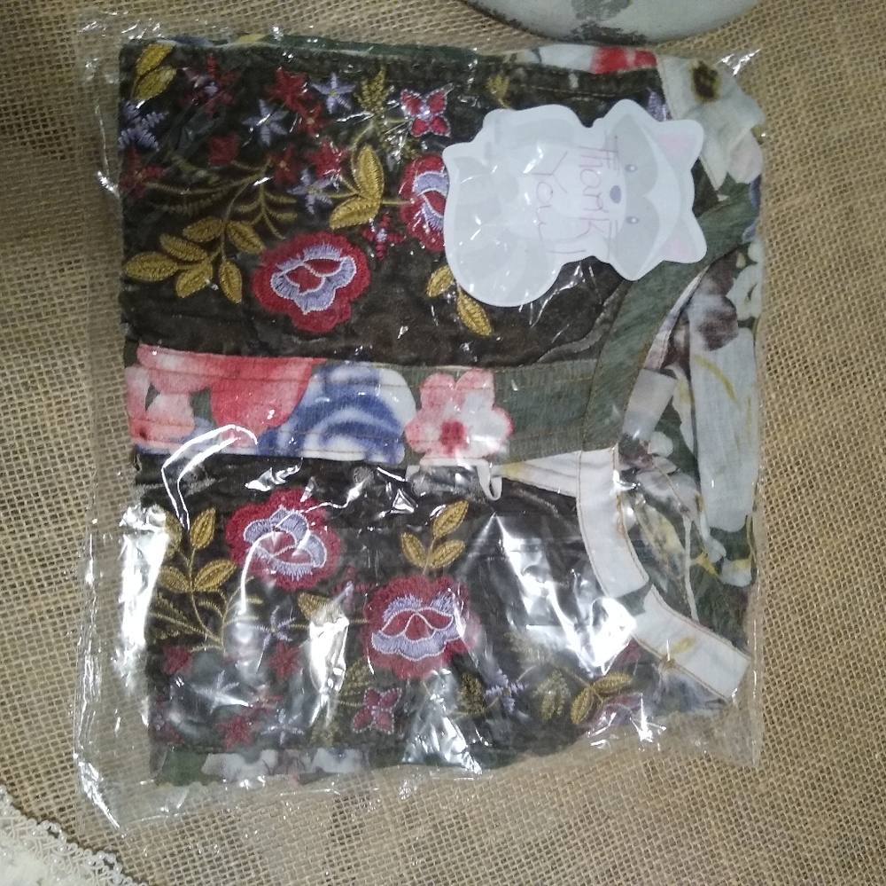 Aratta green floral tunic SOLD